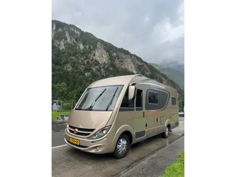 Bürstner Viseo i700 Automaat, 4 Persoons, Standairco