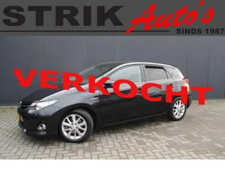 Toyota Auris 1.8 Hybrid Lease - NAVIGATIE - CAMERA - PANORAMADAK - 2e EIGENAAR