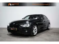 BMW 3-serie 318i M Sport *Apple CarPlay* NAP*Alcantara