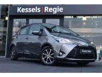 Toyota Yaris 1.5 Hybrid Dynamic Navi Camera Cruise control