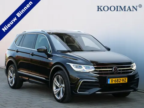 Volkswagen Tiguan Allspace 1.5 TSI R-Line Business 150 Pk Automaat Navi / DAB / Apple Carplay / Came