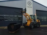 Liebherr 507 shovel!!