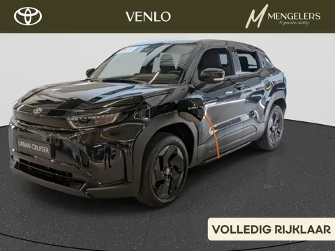 Toyota Urban Cruiser Dynamic 61 kWh EXTRA INRUILVOORDEEL € 1.500,--