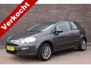 Fiat Punto Evo 1.4 Dynamic, 3 deurs, airco, navigatie, keurige auto. Nieuwe APK bij levering