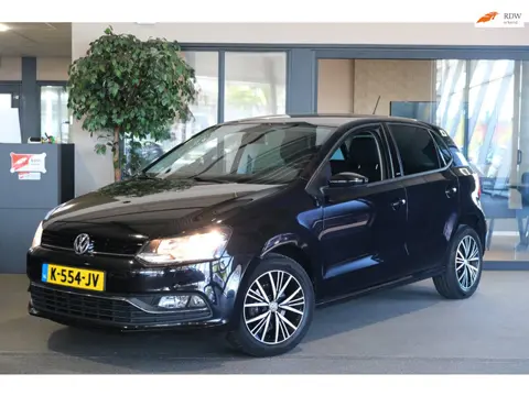 Volkswagen Polo 1.2 TSI Comfortline Connected Series Camera PDC Airco Navi