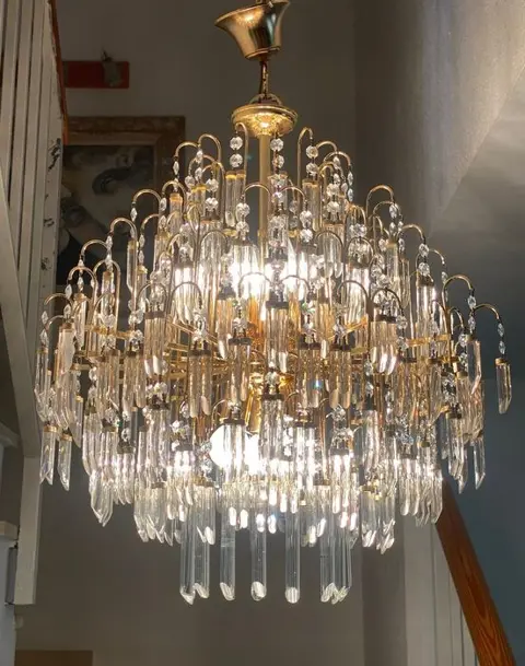 Kroonluchter, Fantastische kristallen lamp (1)