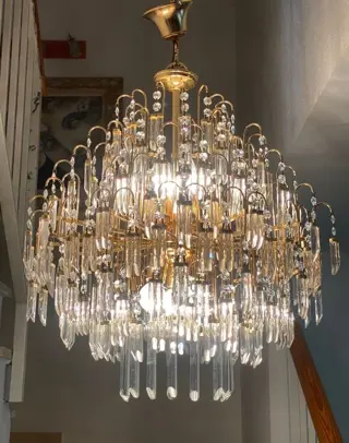 Kroonluchter, Fantastische kristallen lamp (1)