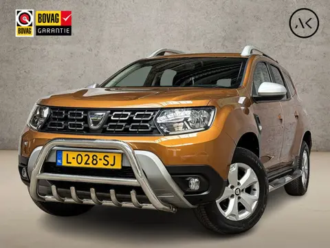 Dacia Duster 1.6 SCe Prestige (NAVIGATIE, CAMERA, GETINT GLAS, TREKHAAK, SPORTSTOELEN, LM VELGEN, CR