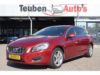 Volvo V60 1.6 T4 Momentum | Volledig Onderhoud | TOP STAAT | Lederen bekleding | Stoelverwarming | B