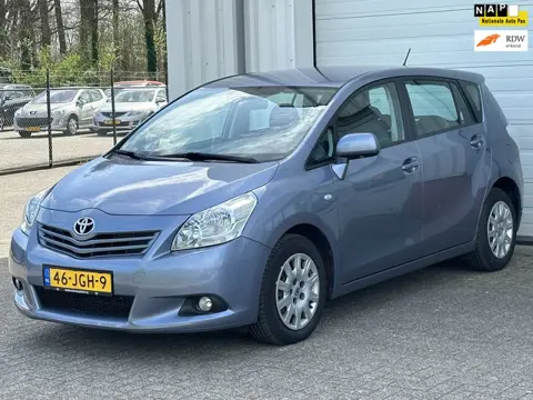 Toyota Verso 1.8 VVT-i Aspiration, Climate, Cruise, Elek Pakket, Trekhaak, NAP !