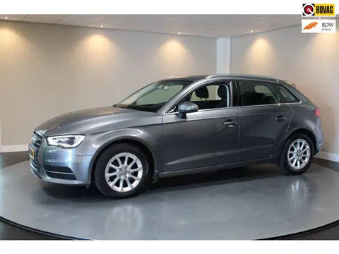 Audi A3 Sportback 1.2 TFSI Ambiente Pro Line plus *Top onderhouden* All-seasons|Stoelverw.|Cruise|PD