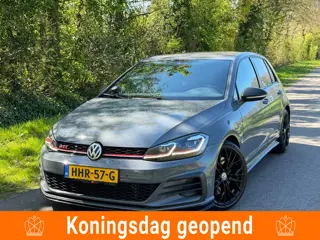 Volkswagen GOLF 2.0 TSI GTI TCR | Akrapovic | Keyless | Camera |