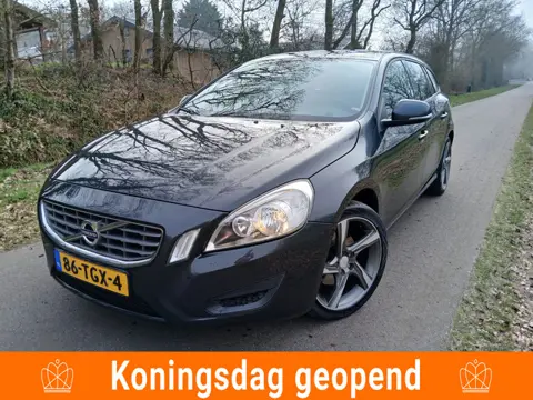 Volvo V60 1.6 T3 Kinetic |CRUISE+AIRCO|