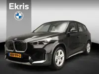 BMW iX1 xDrive30 | LED | Leder | HUD | Active cruise | Sportstoelen | Elektr. zetels | DAB | Harman-