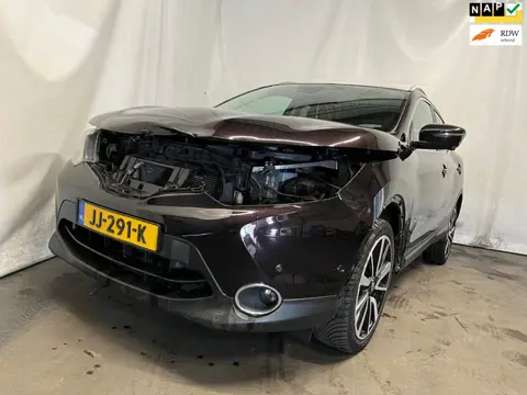 Nissan Qashqai 1.2 Tekna - Front Schade - BPM