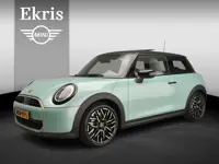 Mini 3-deurs Cooper C Automaat / Favoured Trim / Pakket M / Panoramadak / Park assist / Head-up / Al
