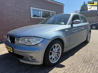 BMW 1-serie 120i Automaat Airco Apk 11-11-2026 cruise LMV PDC