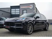 Porsche Cayenne 3.0 E-Hybrid | Sport Chrono | Panorama | Luxe Leder | Luchtvering | Bose Surround so