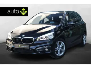 BMW 2-serie Active Tourer 220i High Executive / Headup / Sportstoelen