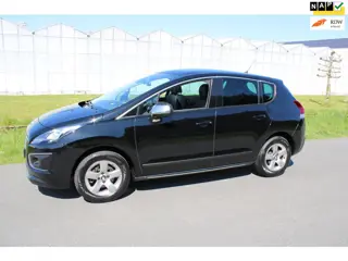 Peugeot 3008 1.6 THP Allure met Navigatie en Climate control