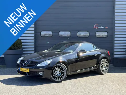 Mercedes-Benz SLK-klasse 200 K. | Navigatie | 19 Inch Lichtmetalen Velgen | Stoel/Nek Verwarming | C