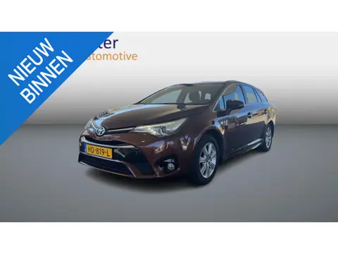 Toyota Avensis Touring Sports 1.6 VVT-i Aspiration Carplay /NL Auto