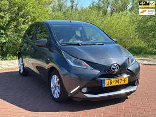 Toyota Aygo 1.0 VVT-i x-play NAP/30DKM/Cam/Car Play