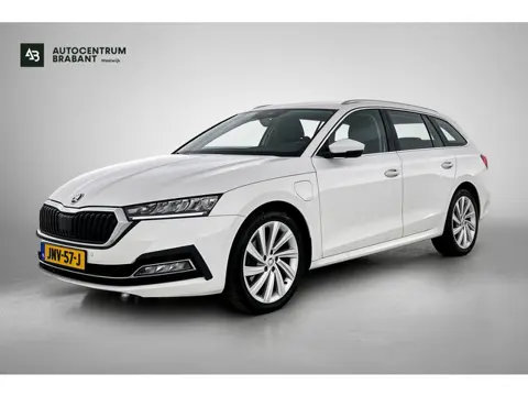 Skoda Octavia Combi 1.4 TSI iV PHEV Sportline Business(Goed OnderH, Carplay/ Android, Camera, Elektr