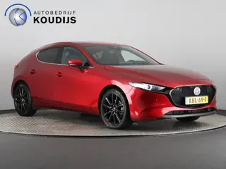 Mazda 3 2.0 e-SkyActiv-X M Hybrid 186 Comfort (Camera / Head Up / ACC / Navi / Stoel-Stuurverw. / 18