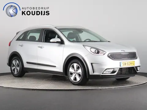 Kia Niro 1.6 GDi Hybrid DynamicLine (NL-Auto / Trekhaak / Camera / Cruise / Carplay / Navi)