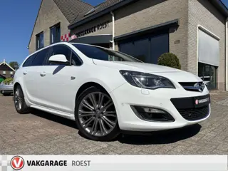 Opel Astra Sports Tourer 1.6 Turbo 170pk Sport + GT Trekhaak / Leder / Camera