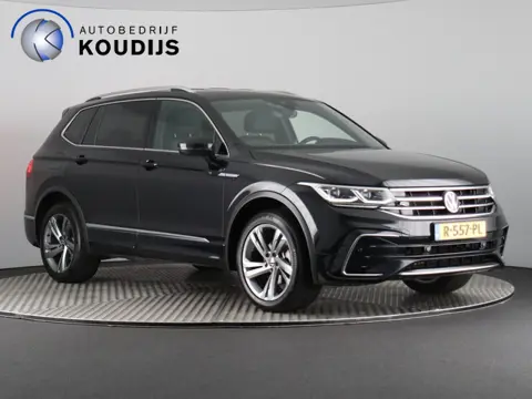 Volkswagen Tiguan Allspace 1.5 TSI R-Line Business+ (NL-Auto / Elek. Trekhaak / Matrix / Camera / AC
