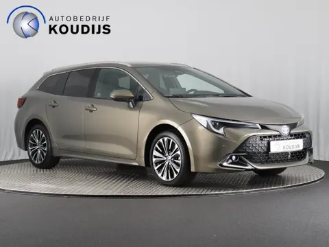 Toyota Corolla Touring Sports Hybrid 200 Business Plus (Camera / Elek. achterklep / Stuur-Stoel-Ruit