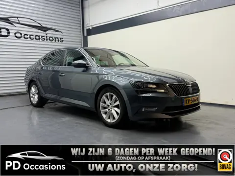 Skoda Superb 2.0 TDI 150PK Ambition Business - Trekhaak - LM Velgen - Stoelverw. - Cruise