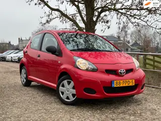Toyota Aygo 1.0-12V Cool | ''64.000 KM '' + Airco + 5-Drs Nu € 3.975,-!!!