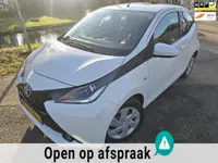 Toyota Aygo 1.0 VVT-i x-play/Airco/Navi/5drs