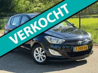 Hyundai I20 1.2i Business Edition /Carplay/Stoelverwarming/Airco/