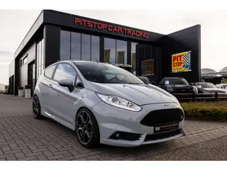 Ford Fiesta 1.6 ST200, 200PK, Camera, Cruise, Navi, Stoelverwarming!