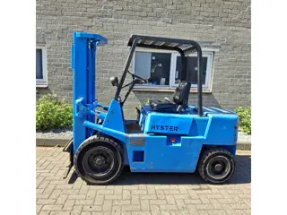 HYSTER H 2,50 XL Diesel heftruck Triplo defect