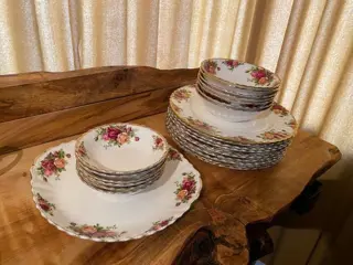 Royal Albert - Dinerborden, Gebak/cakeservies, Schaal/kom