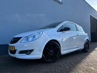 Opel Corsa 1.2-16V Essentia