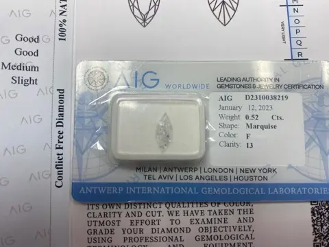 1 pcs Diamanten - 0.52 ct - Markies - F - P3