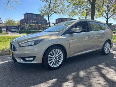 Ford FOCUS Wagon 1.0 Titanium (bj 2016)