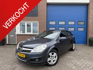 Opel Astra 1.6 Business | Airco | LMV | Trekhaak |
