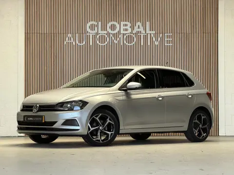 Volkswagen Polo 1.0 Comfortline - VIRTUAL - 17 INCH - PDC