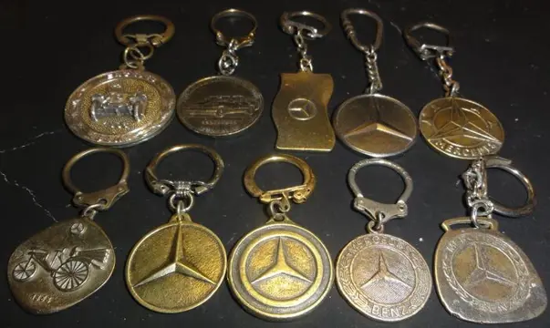 Accessoire - Mercedes &amp; Benz 10 Oude Metalen