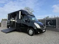Renault Master PAARDENWAGEN | HORSETRUCK | STX | PRO SAFETY 5 | 2014 | PRO SAFETY | DUB CAB | AUTOMA