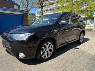 Mitsubishi Outlander 2.0 PHEV Instyle