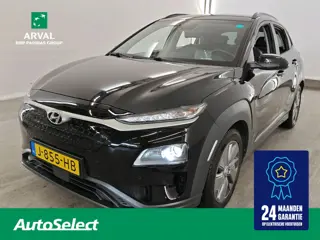 Hyundai Kona 64 kWh 204pk EV Premium | SOH 100% | Leder | Stuur- en Stoelverwarming | CarPlay | Came