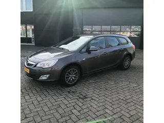 Opel Astra Sports Tourer 1.4 Turbo LPG Cosmo